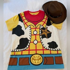 Toy Story Woody T-shirt and cowboy hat